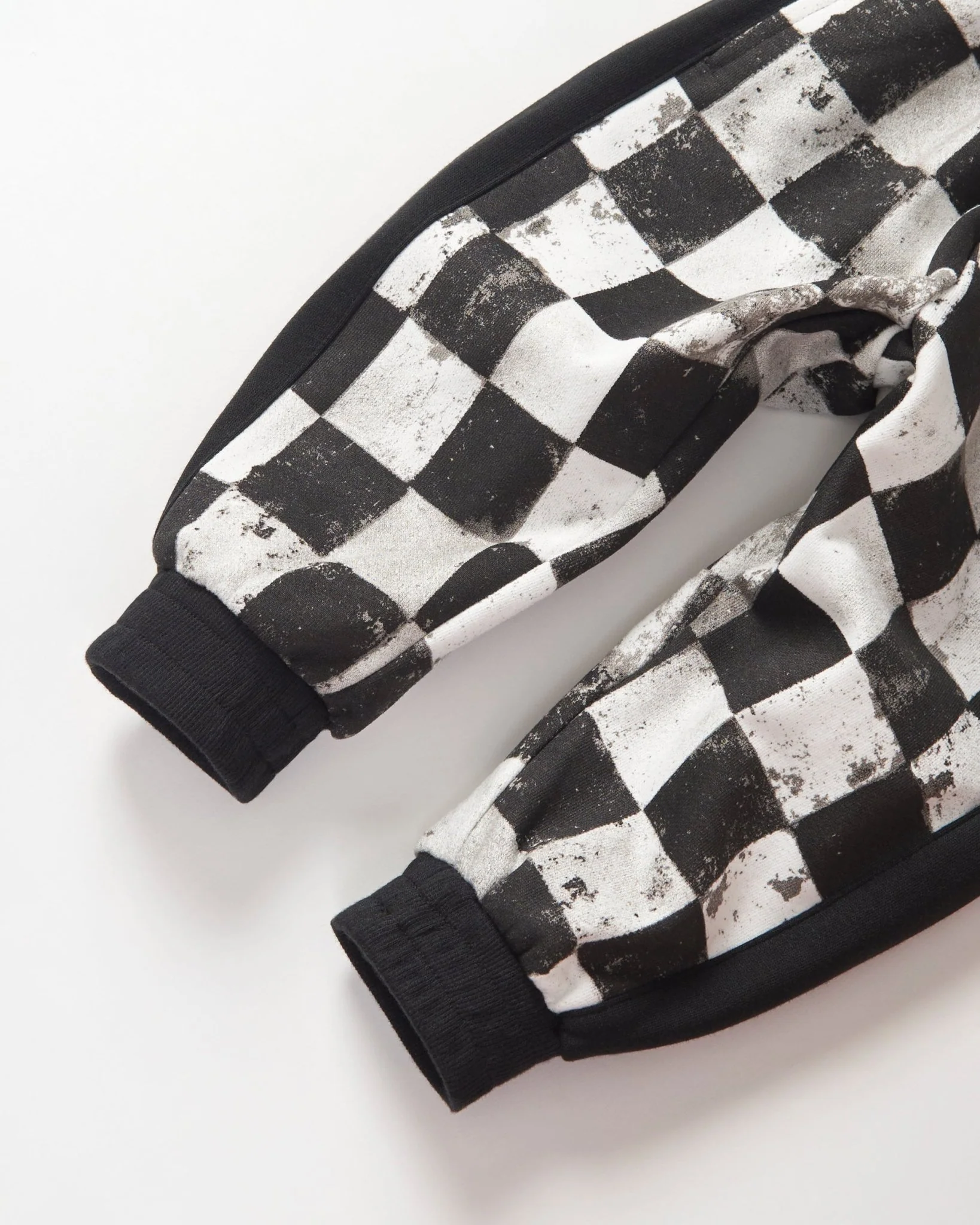 Checkered Sweatpant - Black - Image 12