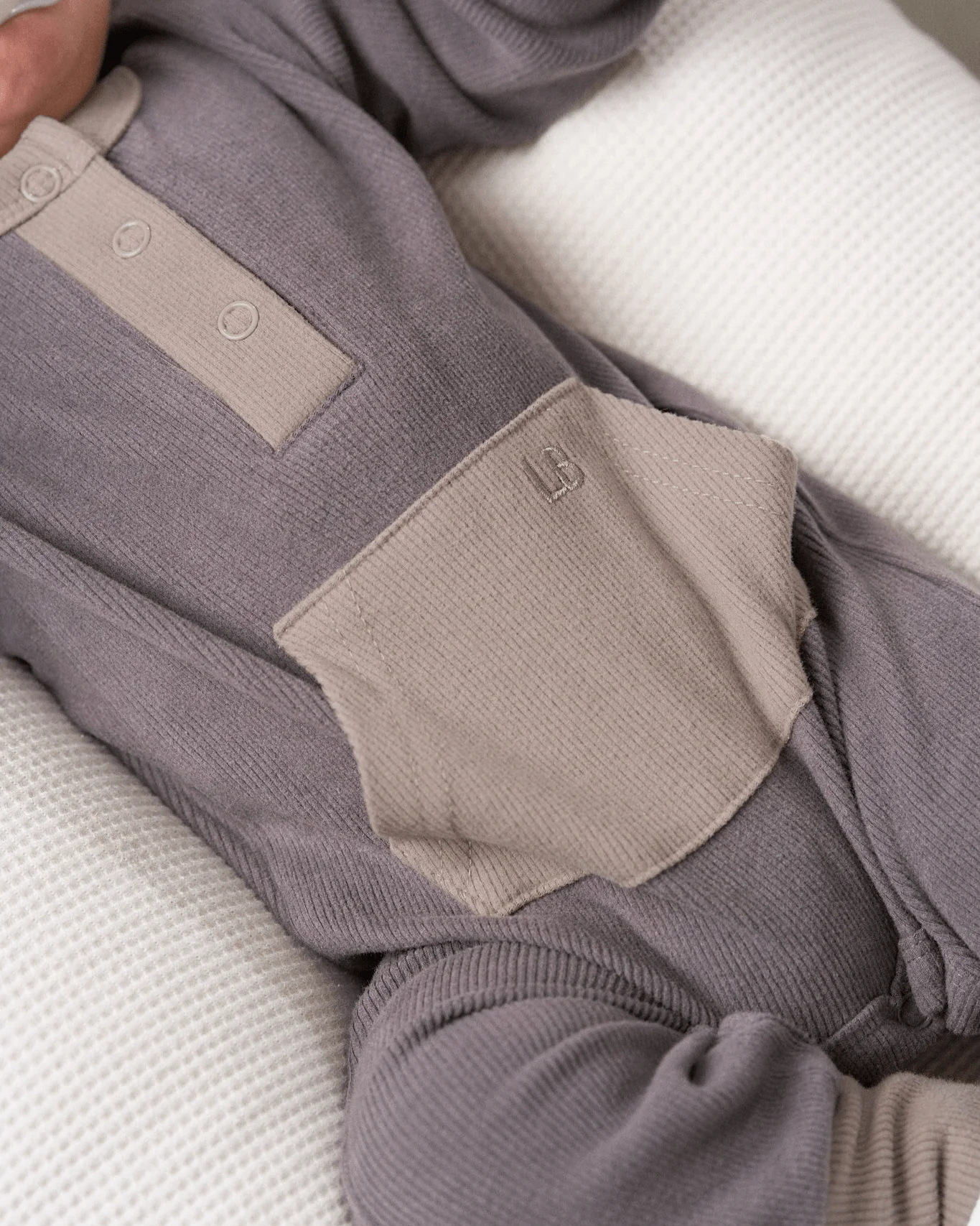 Colorblock Ribbed Romper - Graphite - Image 4
