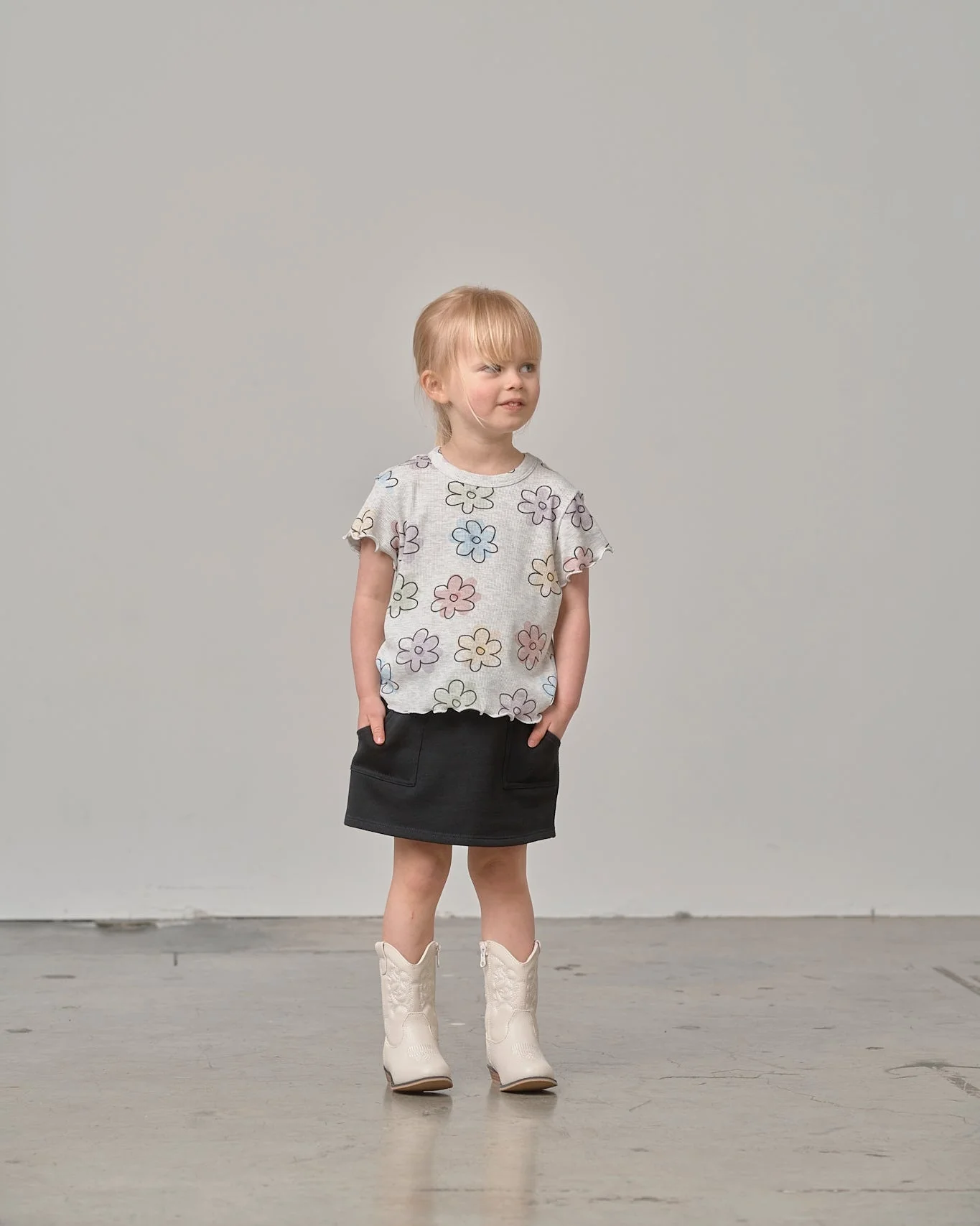 Ribbed Lettuce Trim Tee - Daisy Dreams - Image 4