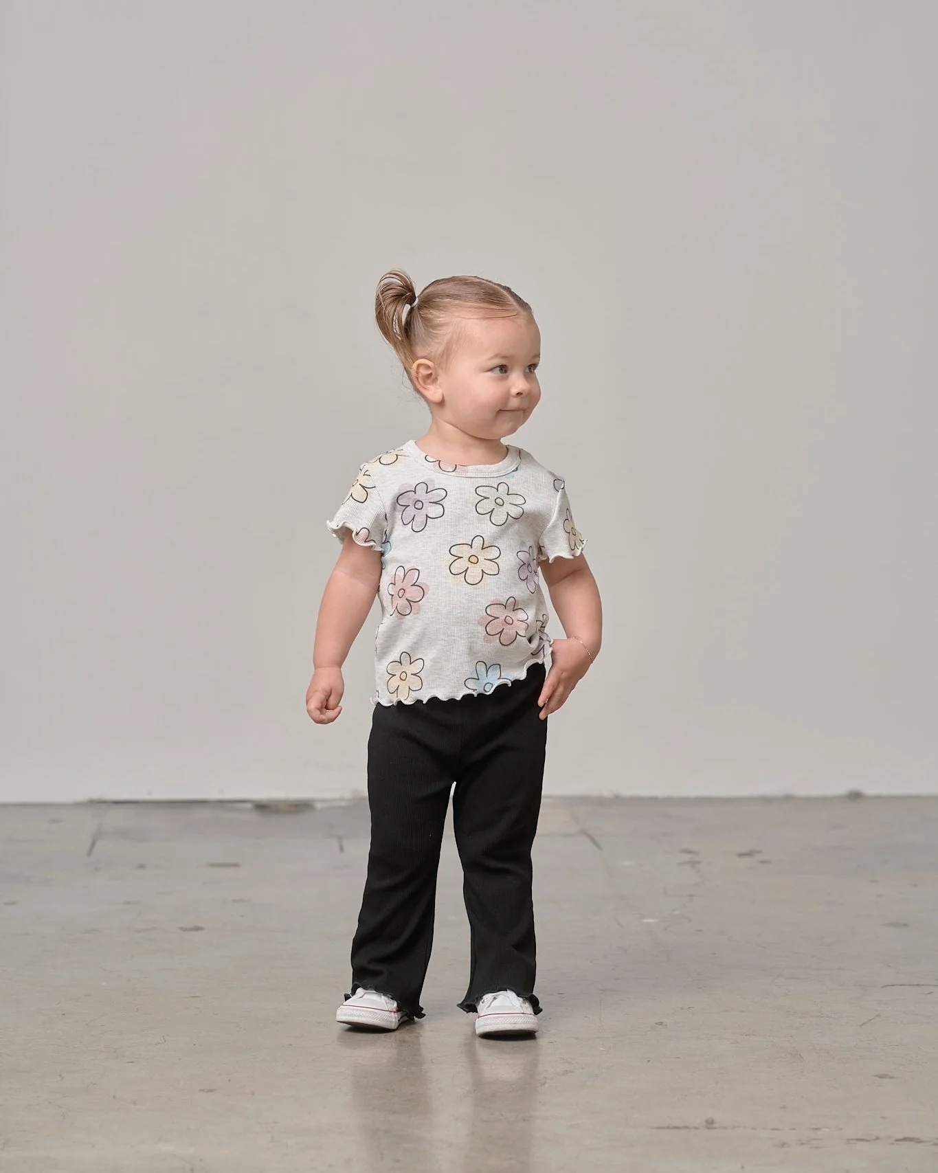 Ribbed Lettuce Trim Tee - Daisy Dreams - Image 5