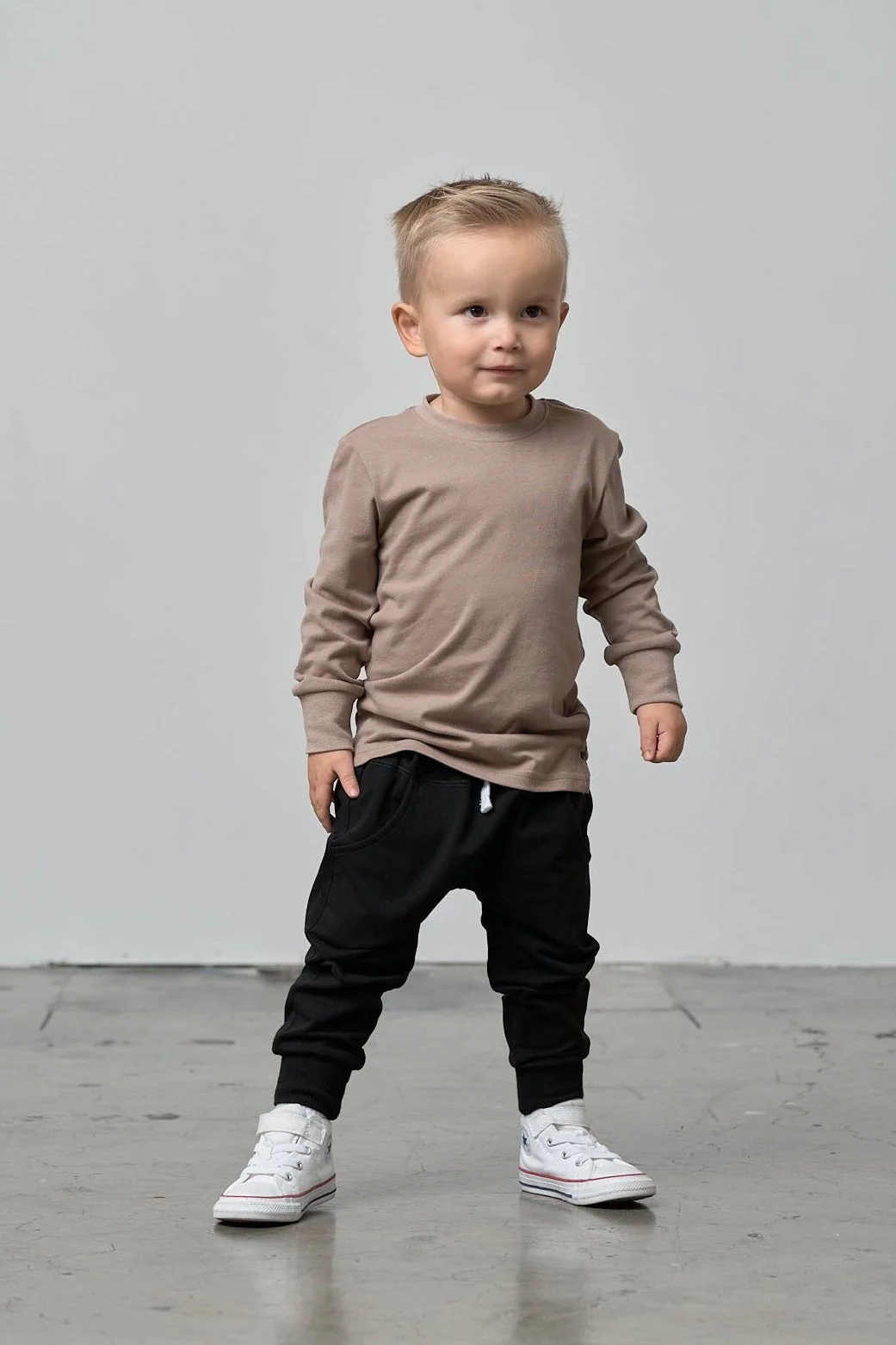 Jogger - Black - Image 5