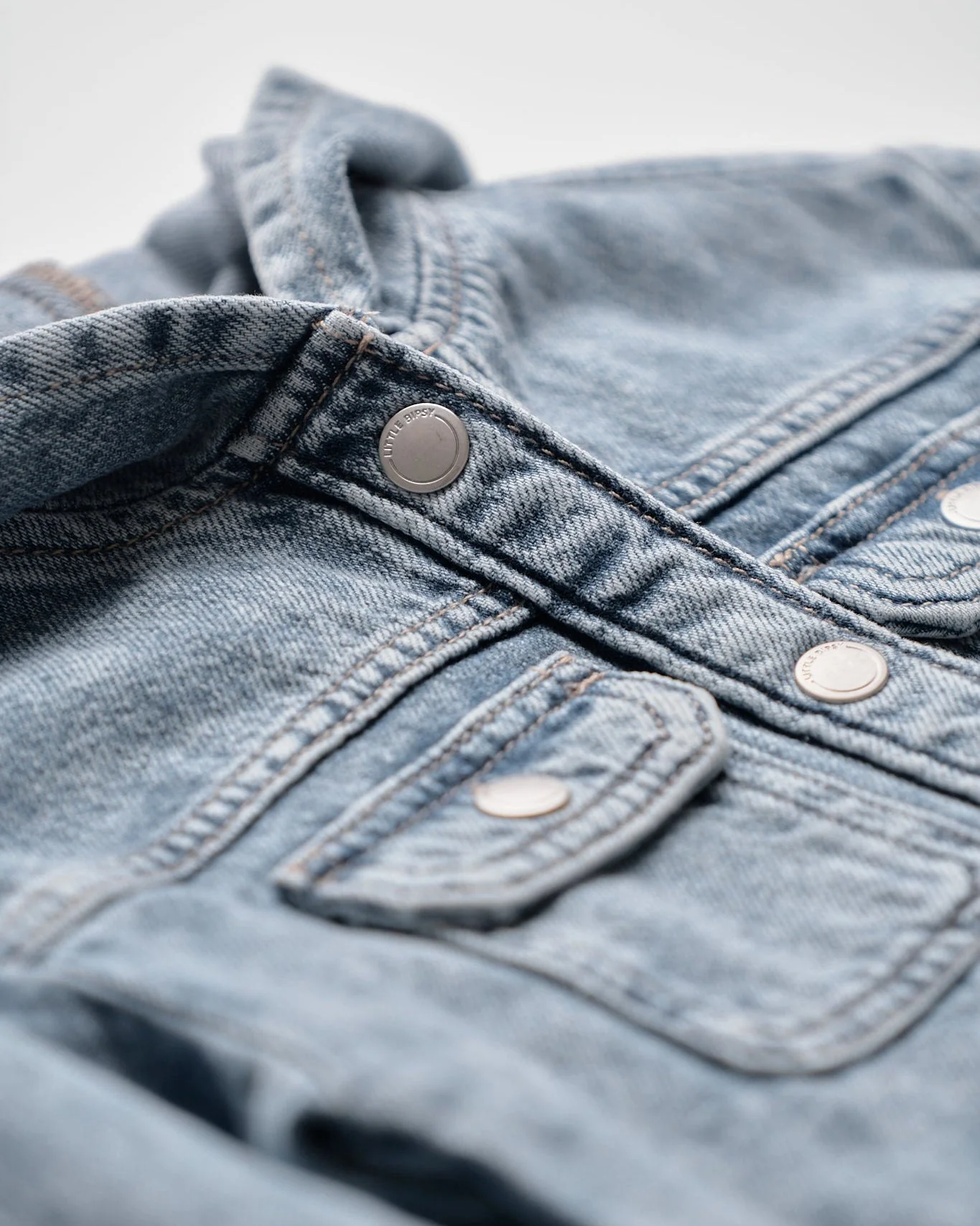 Lightweight Hooded Denim Jacket - Image 13