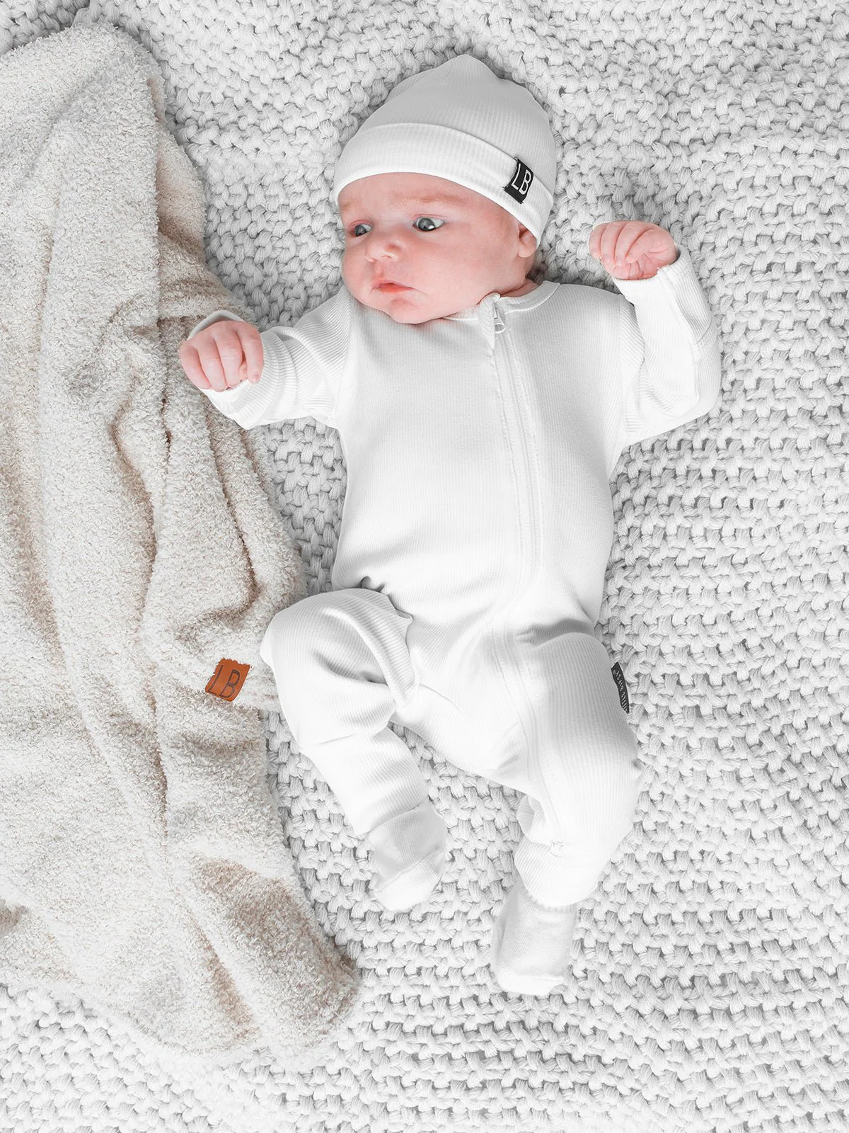 Newborn Gift Box - White - Image 3
