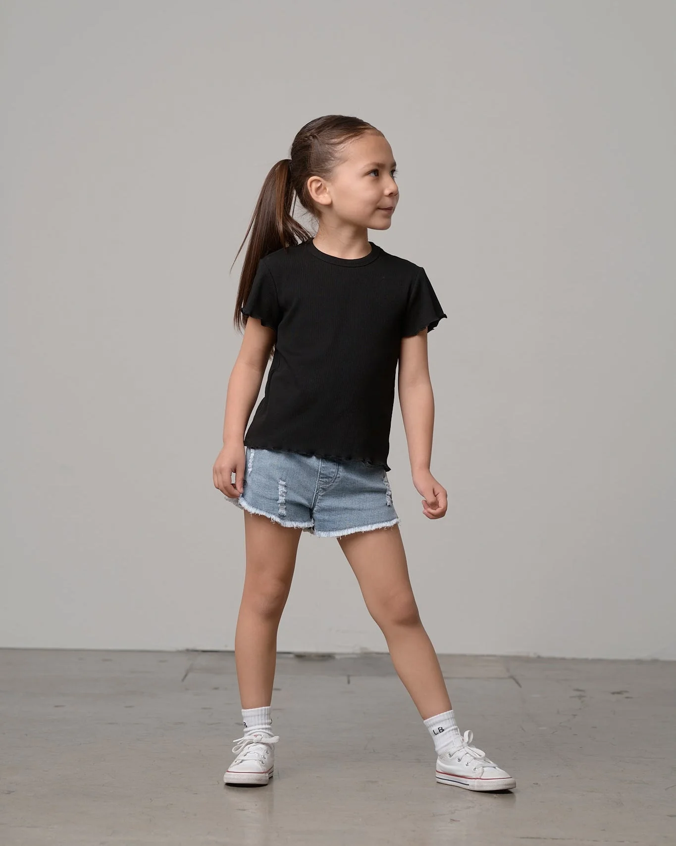 Ribbed Lettuce Trim Tee - Black - Image 3