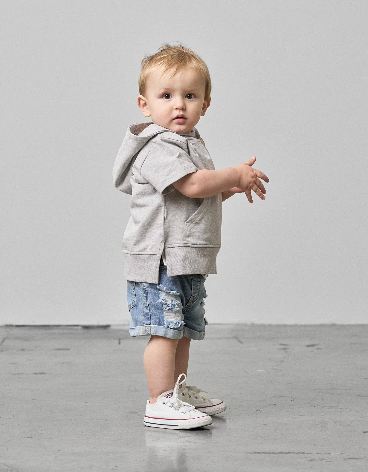 Short Sleeve Hoodie - Grey - Image 4