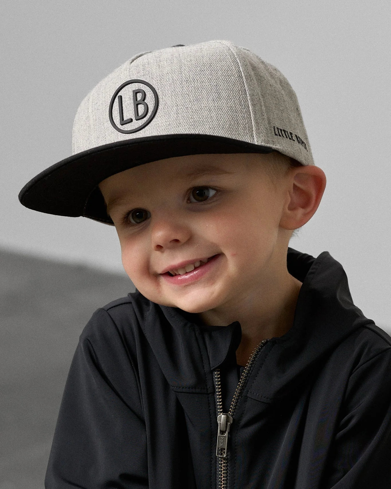 Snapback Hat - Light Grey - Image 4