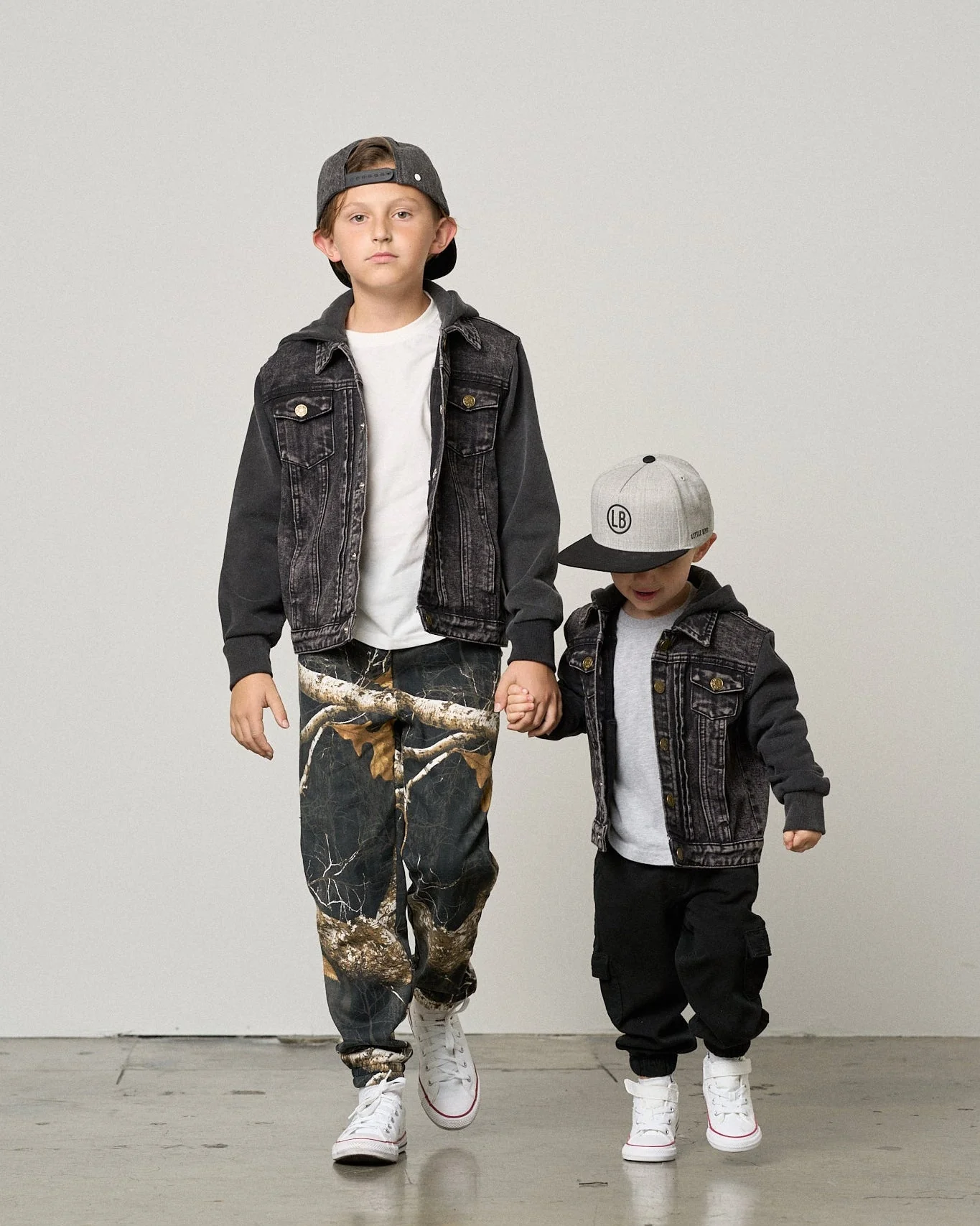 Snapback Hat - Light Grey - Image 6